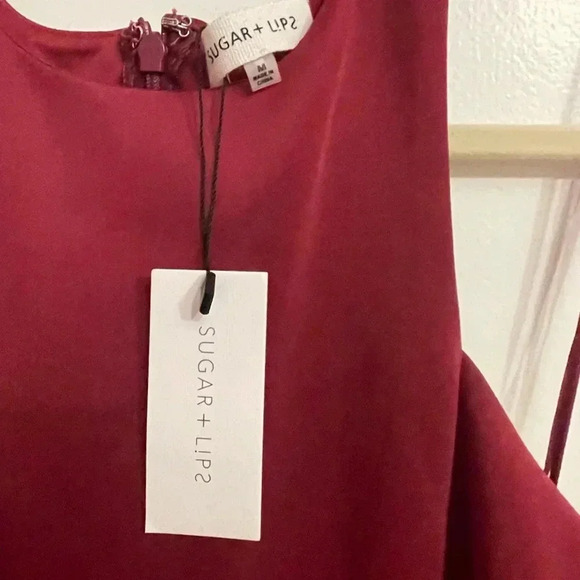 SugarLips burgundy cutout dress Medium NWT - Picture 3 of 3